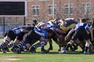 The Blue Ox battle for position April 10 in the Macalester Cup. (Aaron Hays/TommieMedia)