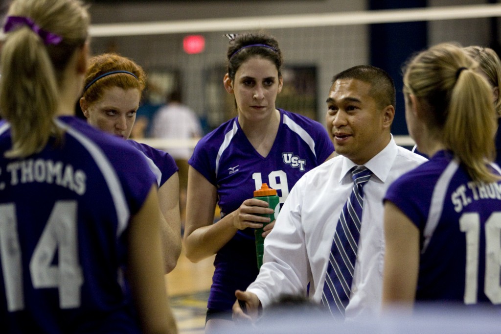 090923_VballVsStMarys_JDK008-1 090923_VballVsStMarys_JDK008-1