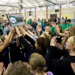 The women's track team at last year's MIAC invitational. (Josh Kleven/TommieMedia)