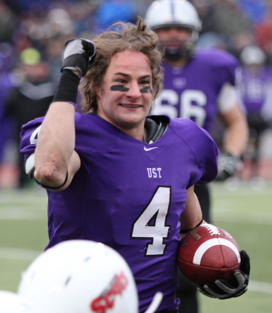111126_waldvogel Former wide receiver Fritz Waldvogel reacts to a 15-yard roughing call against St. John's Fisher last season. Waldvogel had 146 receiving yards and two touchdowns in the game. (Alex Keil/TommieMedia)