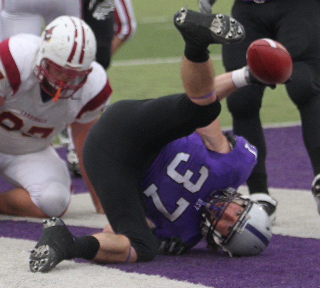 <p>Senior running back Colin Tobin continued his impressive playoffs with 136 rushing yards and two touchdowns in the first half. (Rita Kovtun/TommieMedia)</p> 