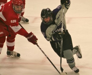 <p>Junior forward Chris Leivermann played in front of a hometown crowd Saturday night. He recorded an assist to junior forward Spencer Brendel, who scored in the first period, giving the Tommies a 2-0 lead. (Olivia Detweiler/TommieMedia)</p>