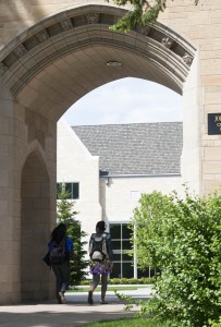 <p>Before freshmen take their traditional walk through the arches, most attend orientation in the summer. Svoboda said the vast majority of institutions require a fee and this year St. Thomas will also require a fee to attend. (Terese Quarberg/TommieMedia)</p>