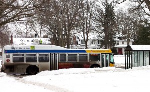 A bus pulls up to the bus stop in front of the Anderson Student Center. The buses that use this stop are increasing frequency, changing routes and offering connections to the new Metro Transit Green Line this summer. (Jamie Bernard/TommieMedia). 