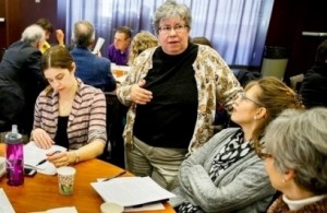 Steering Committee co-chair Corrine Carvalho encourages dialogue between subcommittee members at a Brown Bag session last March. The committee helped put together the draft of St. Thomas' strategic plan, released Tuesday. (Rebecca Mariscal/TommieMedia) 