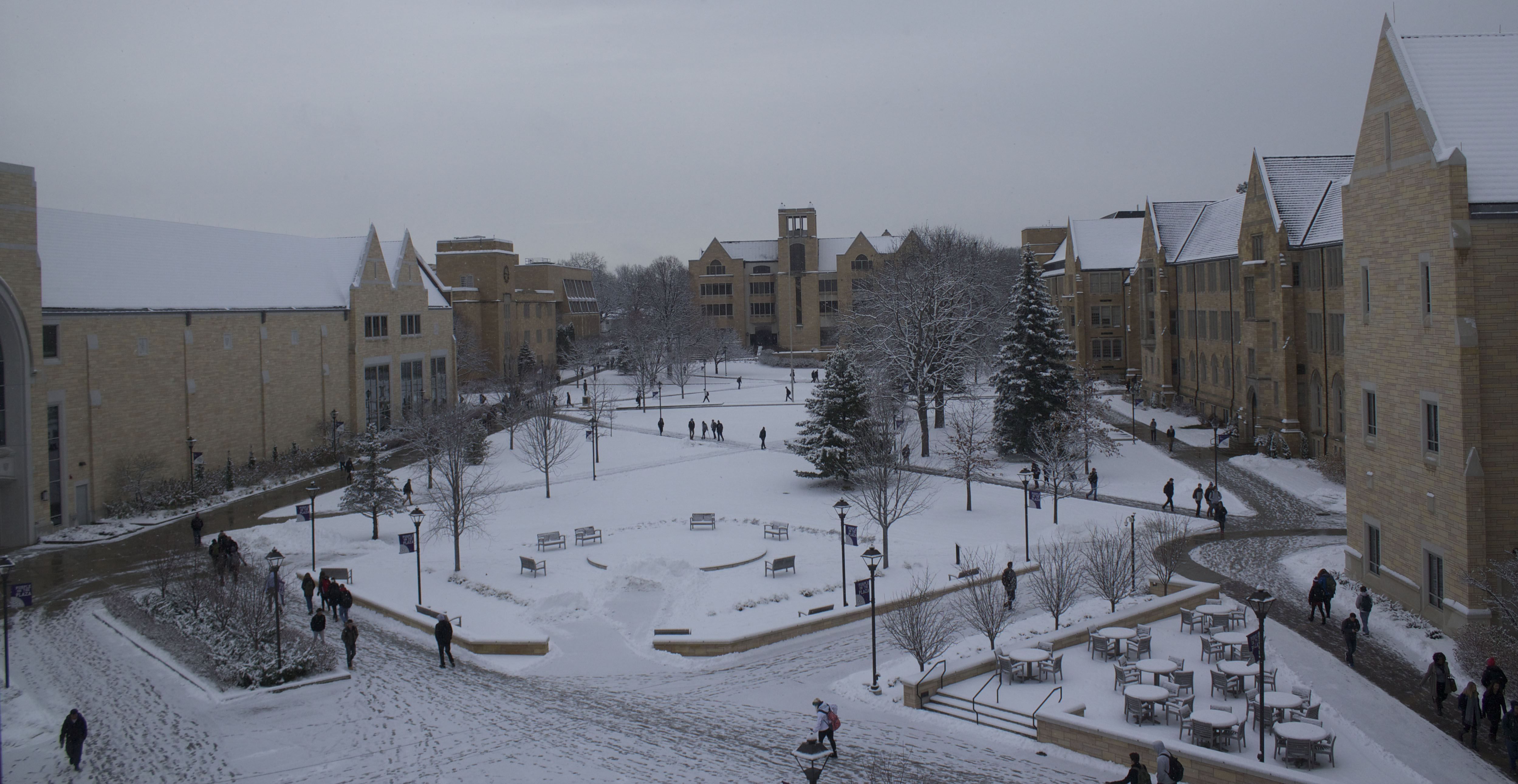 151130_CAMPUSSNOW