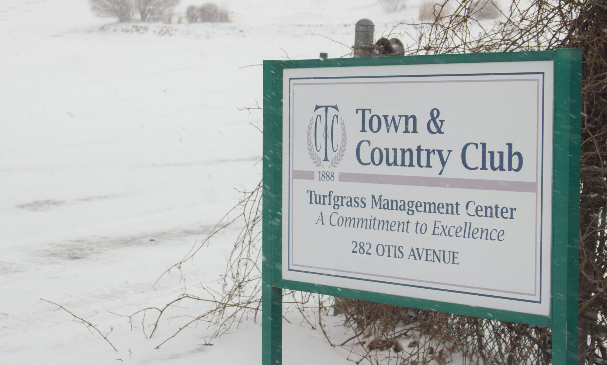 Town & Country Club rejects St. Thomas' offer to buy golf course for $61.4M  - Bring Me The News