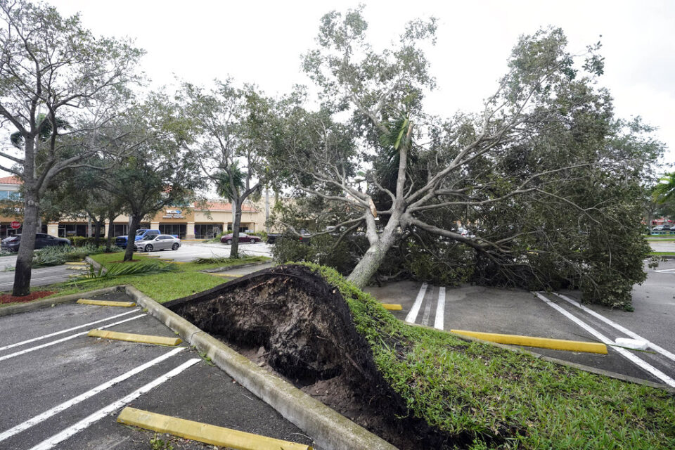Hurricane Ian Nears Florida Landfall With 155 Mph Winds TommieMedia