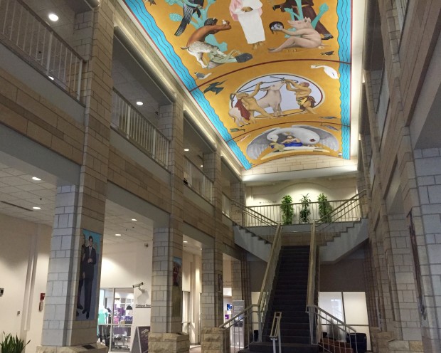 The largest fresco in the United States adorns the ceiling of Terrence Murphy Hall on the St. Thomas Minneapolis campus. Minnesotan artist Mark Balma completed the fresco in 1995. (Claire Noack/TommieMedia) 