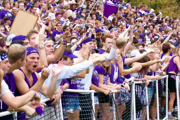Fans cheer and scream at the 86th match-up between the Tommies and Johnnies Saturday afternoon. (Noah Brown/TommieMedia)