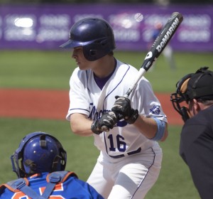 Freshman Ben Podobinski got two hits and three RBIs last week against Macalester. The Tommies had their 21-game winning streak snapped against the Gophers Tuesday.(Baihly Warfield/TommieMedia)