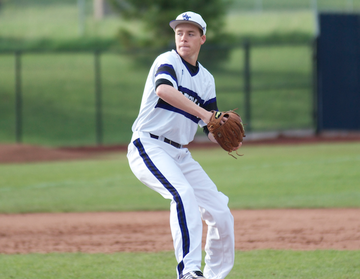 Baseball scores early, earns first-round win – TommieMedia